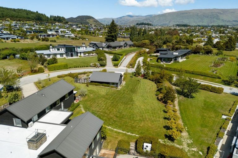 Photo of property in 38 Ridgecrest, Wanaka, 9305