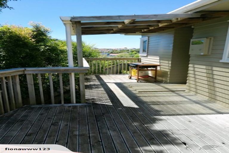 Photo of property in 2/45 Deep Creek Road, Waiake, Auckland, 0630