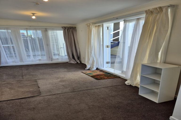 Photo of property in 7 Herald Terrace, Berhampore, Wellington, 6023