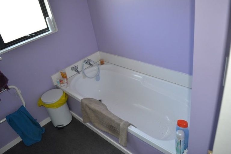 Photo of property in 78 Woodhouse Avenue, Karori, Wellington, 6012