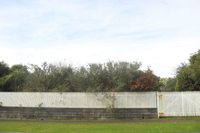 Photo of property in 3 Tuiti Street, Waitara, 4320