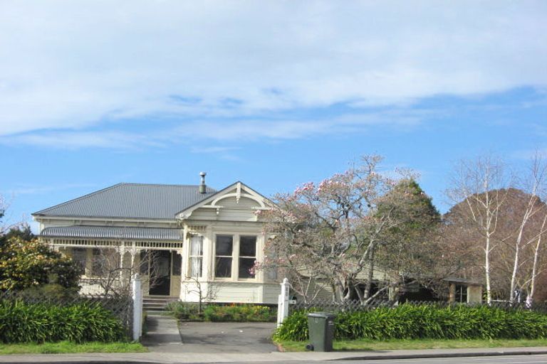 Photo of property in 80 Napier Road, Havelock North, 4130