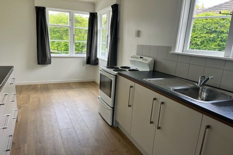 Photo of property in 3 Hill Grove, Naenae, Lower Hutt, 5011