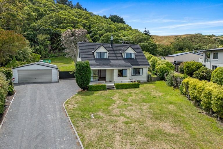 Photo of property in 40 Kotare Place, South Bay, Kaikoura, 7300