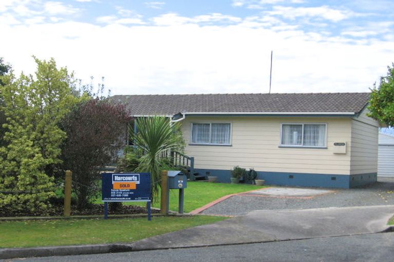 Photo of property in 10 Dale Place, St Andrews, Hamilton, 3200