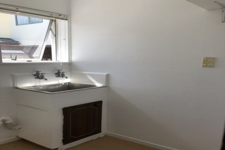 Photo of property in 137 Gills Road, Half Moon Bay, Auckland, 2014