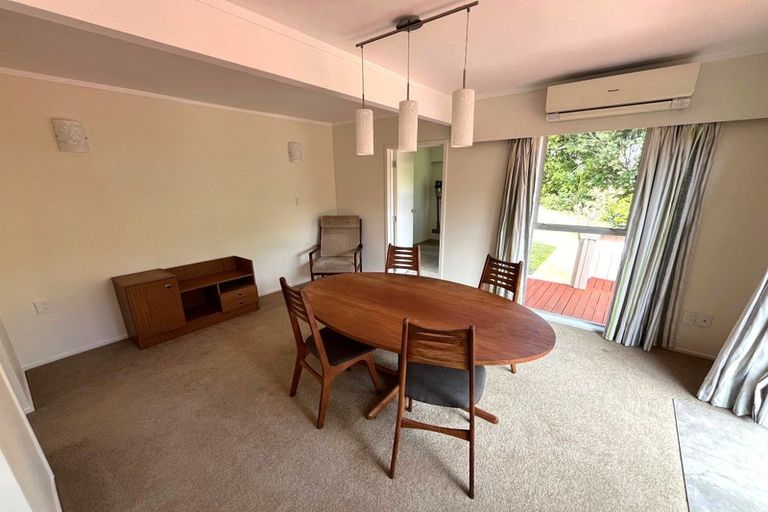 Photo of property in 6 Nea Place, Hillcrest, Auckland, 0627