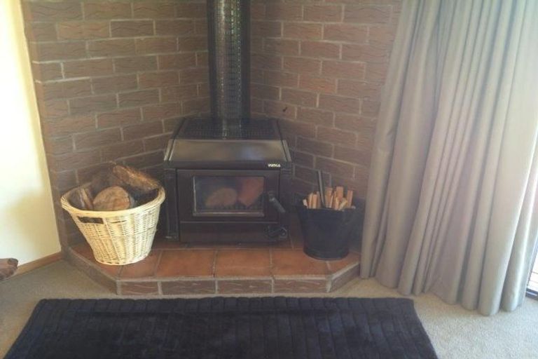 Photo of property in 5 Cresta Lane, Frankton, Queenstown, 9300