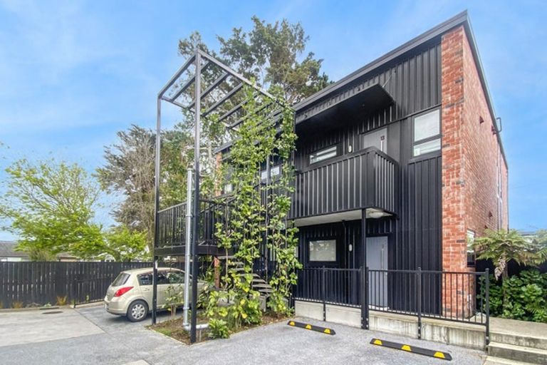 Photo of property in 5 Whakarato Way, Takanini, 2112