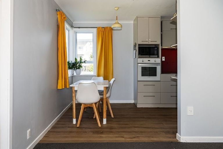 Photo of property in 26 Jillett Street, Titahi Bay, Porirua, 5022