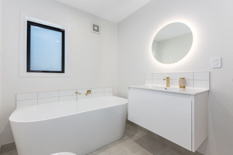 Photo of property in 6 Stockden Place, Karori, Wellington, 6012