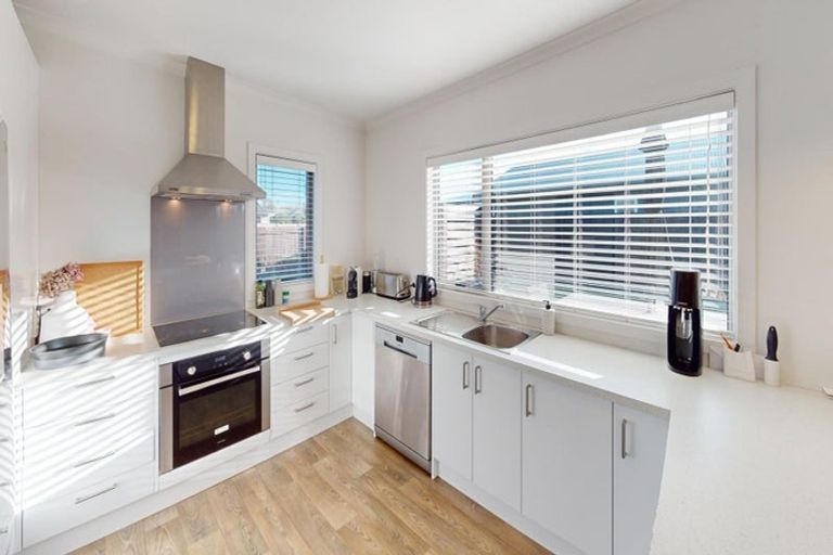 Photo of property in 21 Wescombe Grove, Feilding, 4702