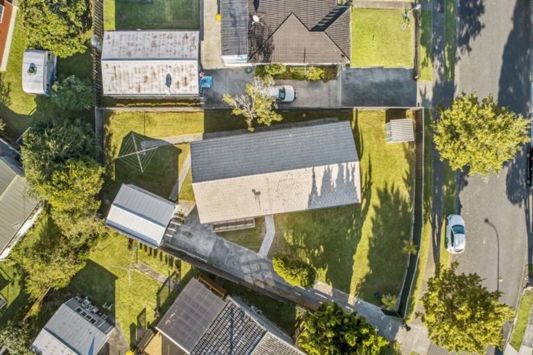 Photo of property in 8 Carbery Place, Manurewa, Auckland, 2102