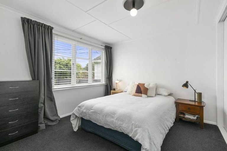 Photo of property in 8 Dempsey Street, Naenae, Lower Hutt, 5011