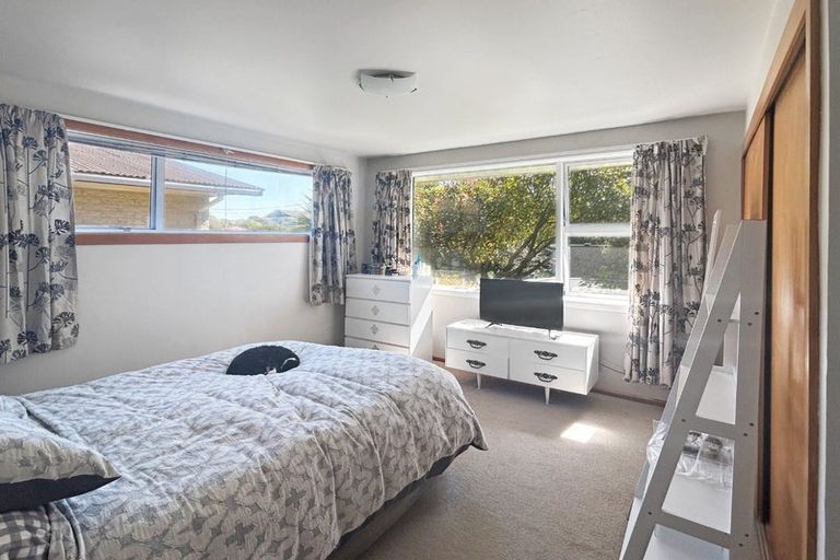 Photo of property in 96 Daniels Road, Redwood, Christchurch, 8051