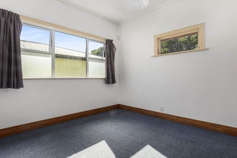 Photo of property in 18 Dunstan Street, Otaki, 5512