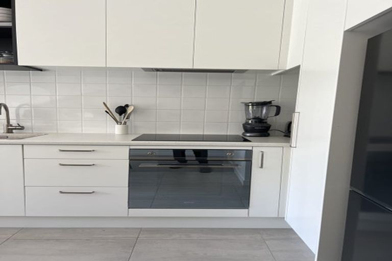 Photo of property in 2/2 Warrant Officer Lane, Hobsonville, Auckland, 0616