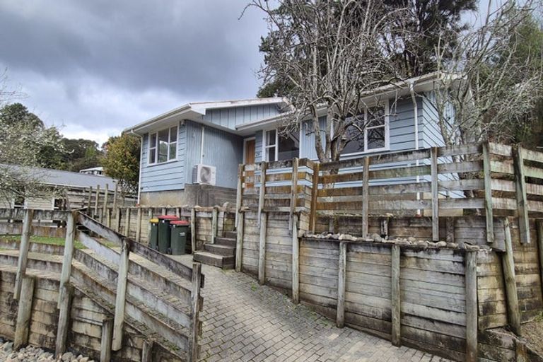 Photo of property in 29 Thomson Grove, Stokes Valley, Lower Hutt, 5019