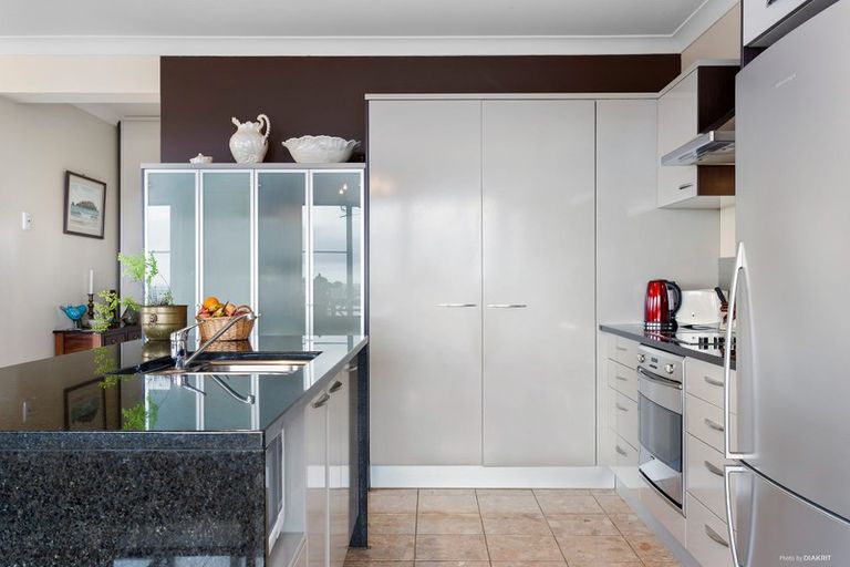 Photo of property in 19/99 Mokoia Road, Birkenhead, Auckland, 0626