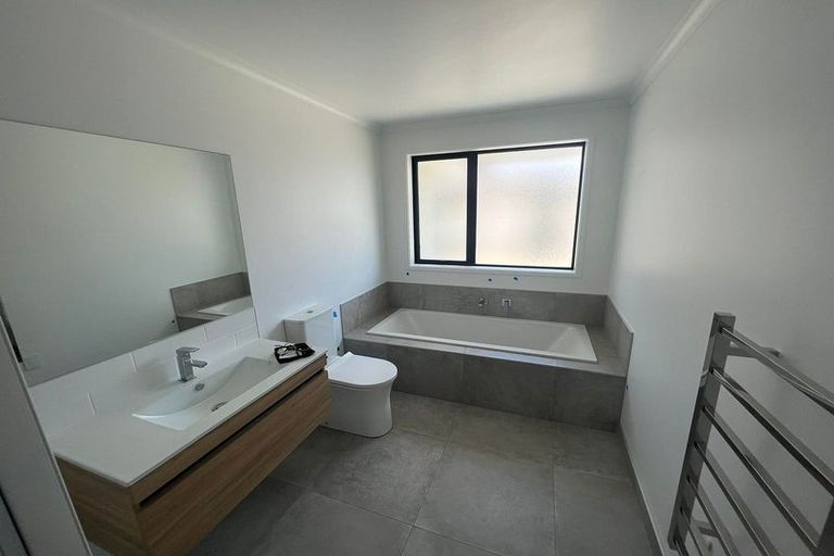 Photo of property in 14 Paul Way, Pokeno, 2402