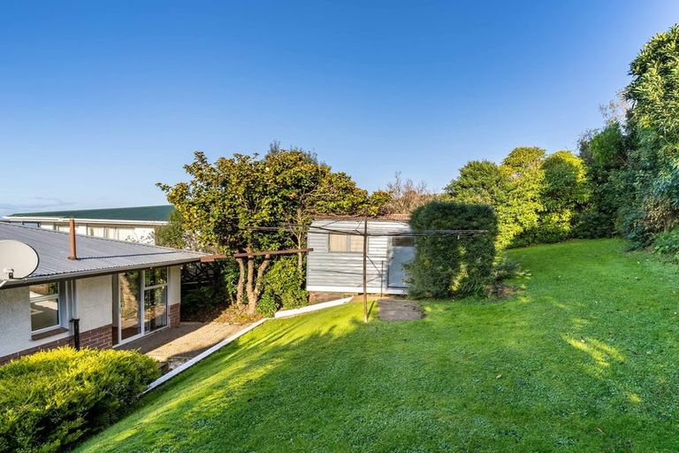Photo of property in 14 Seaview Terrace, Kew, Dunedin, 9012