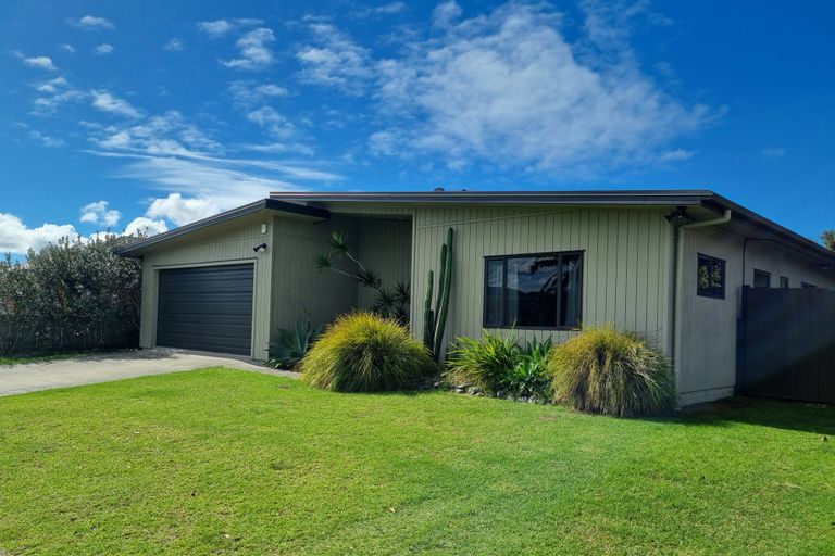 Photo of property in 44 Kupe Drive, Whitianga, 3510