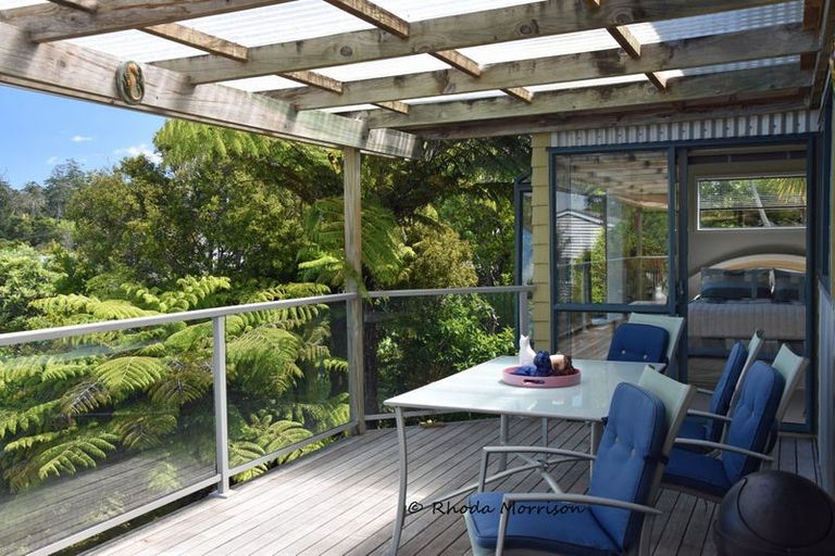 Photo of property in 16 Mariner Cove Road, Tinopai, Matakohe, 0593