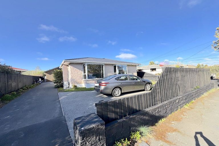 Photo of property in 28 Appleby Crescent, Burnside, Christchurch, 8053
