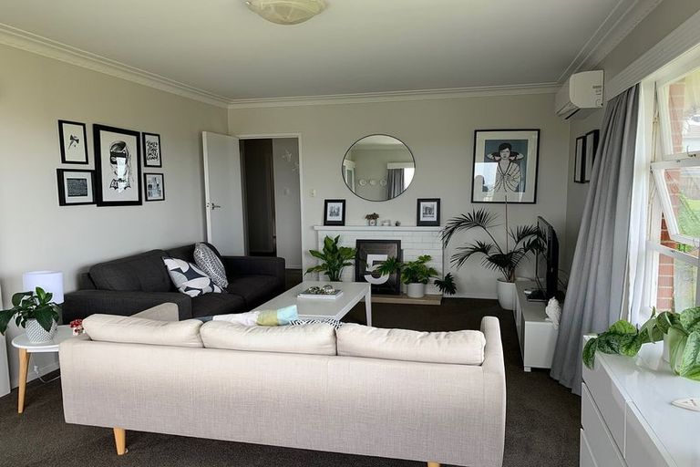 Photo of property in 1/4 Dewsbury Terrace, Castor Bay, Auckland, 0620
