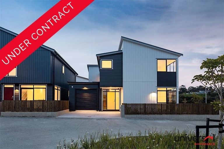 Photo of property in 2 Killick Place, Long Bay, Auckland, 0630