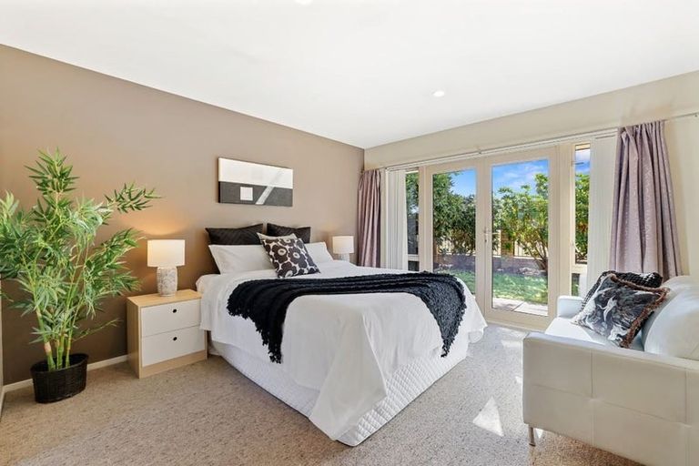 Photo of property in 5 Mcclintock Lane, Sockburn, Christchurch, 8042