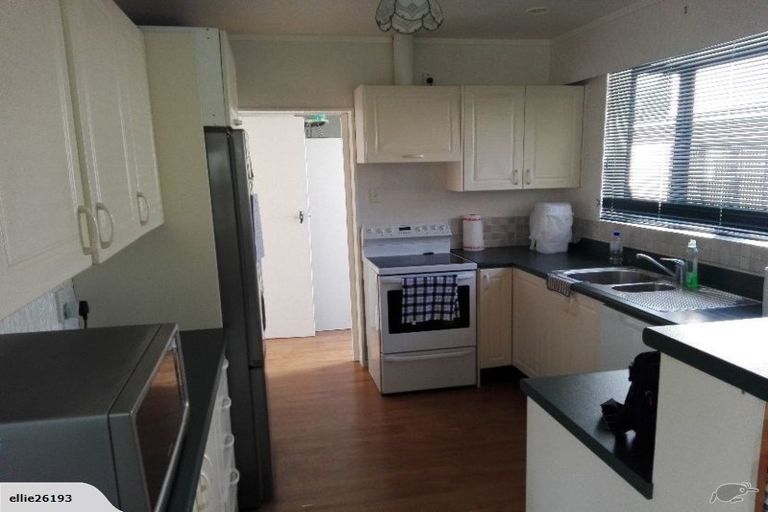 Photo of property in 6 Denver Grove, Totara Park, Upper Hutt, 5018