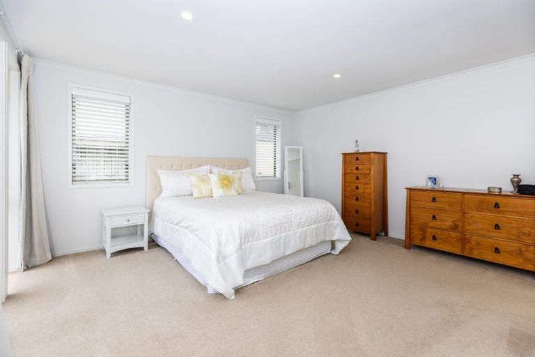 Photo of property in 13 Winchester Place, Rototuna North, Hamilton, 3210