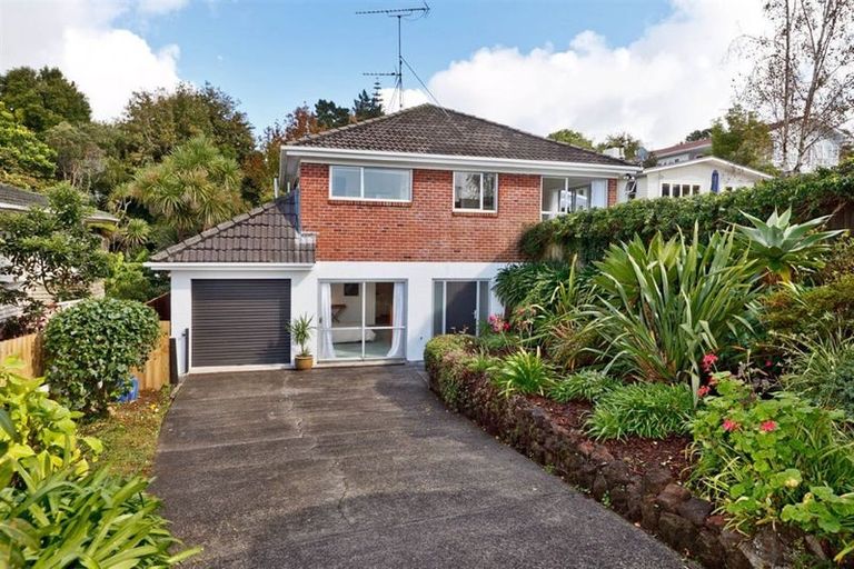 Photo of property in 31 Marina Road, Torbay, Auckland, 0630