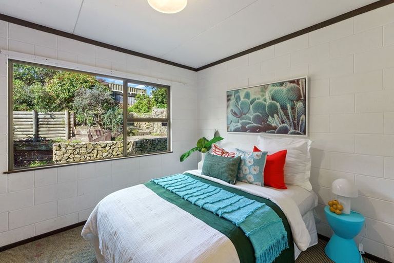 Photo of property in 19 Napier Grove, Waikanae Beach, Waikanae, 5036