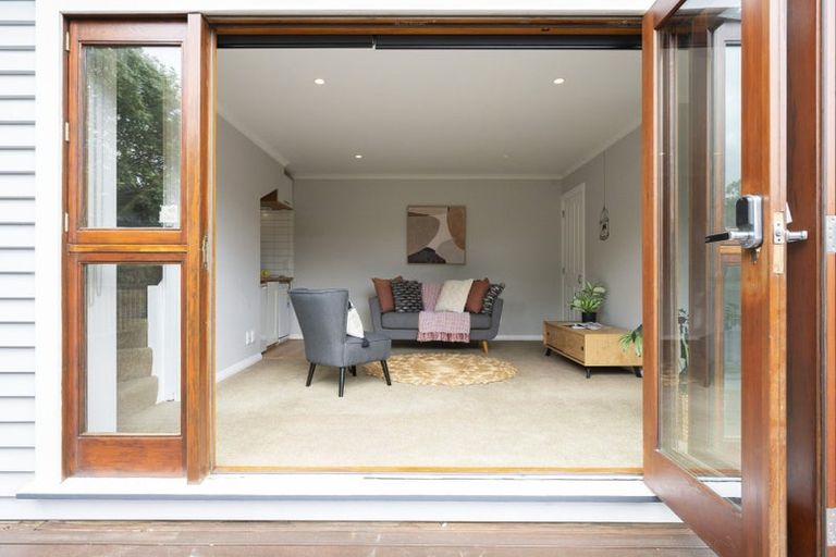 Photo of property in 129 Cockayne Road, Khandallah, Wellington, 6035