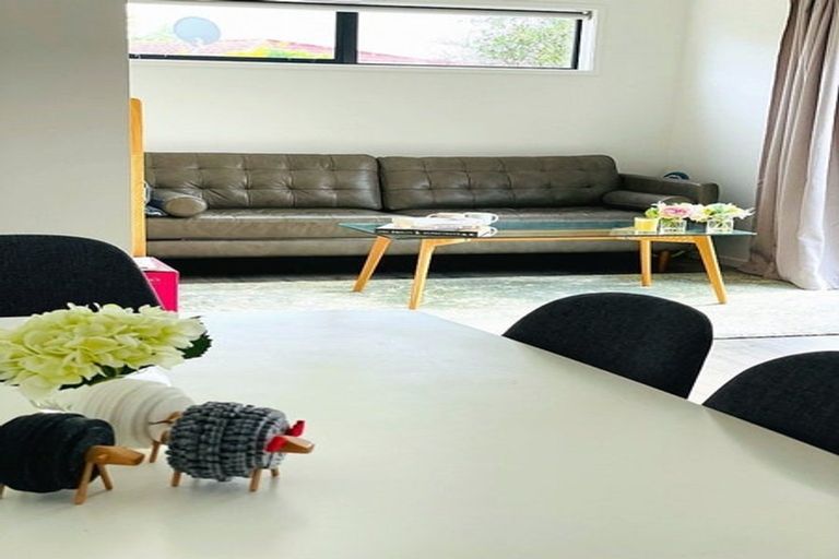 Photo of property in 62 Cardiff Road, Pakuranga, Auckland, 2010