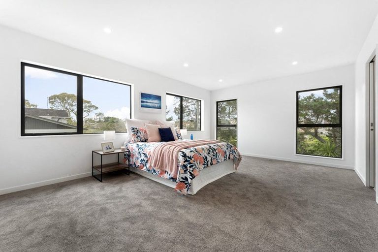 Photo of property in 89c Oreil Avenue, West Harbour, Auckland, 0618