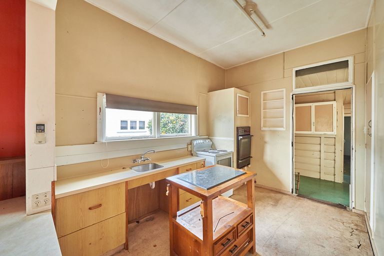 Photo of property in 738 Main Street, Palmerston North, 4414