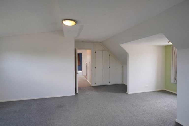 Photo of property in 35 Beauford Place, Parklands, Christchurch, 8083