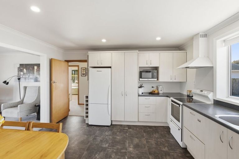 Photo of property in 1/30 Tintern Avenue, Avonhead, Christchurch, 8042