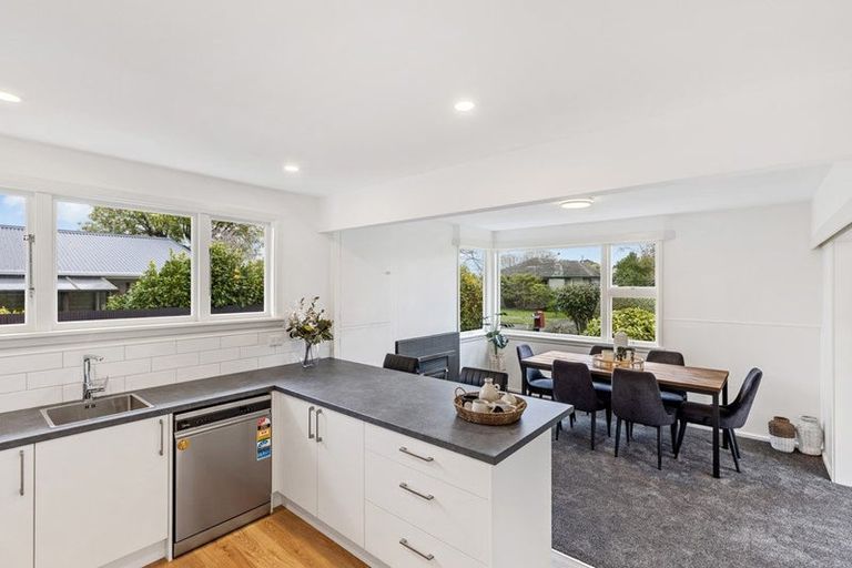 Photo of property in 43 Stackhouse Avenue, Bishopdale, Christchurch, 8053