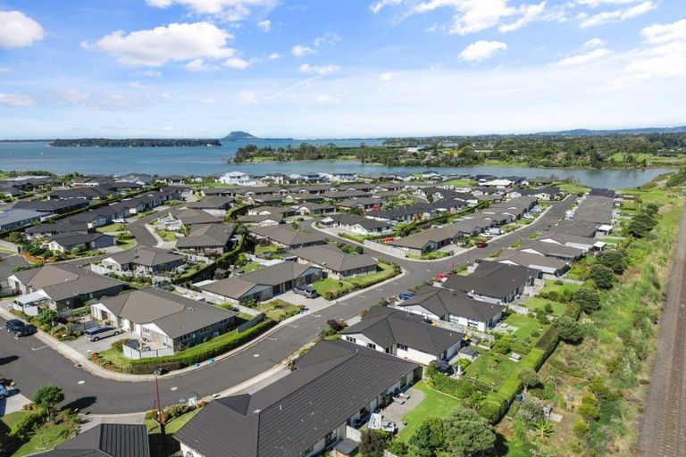 Photo of property in Waterview Estate, 86/4 Greystone Place, Omokoroa, 3114