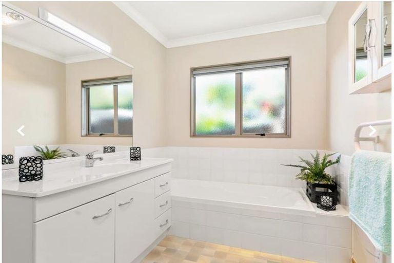 Photo of property in 10 Verona Way, Judea, Tauranga, 3110