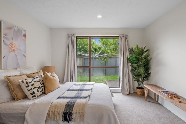 Photo of property in 2 Saskia Lane, Somerfield, Christchurch, 8024