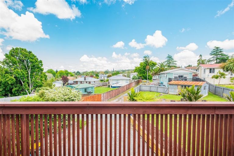 Photo of property in 44 Tahi Terrace, Glen Eden, Auckland, 0602