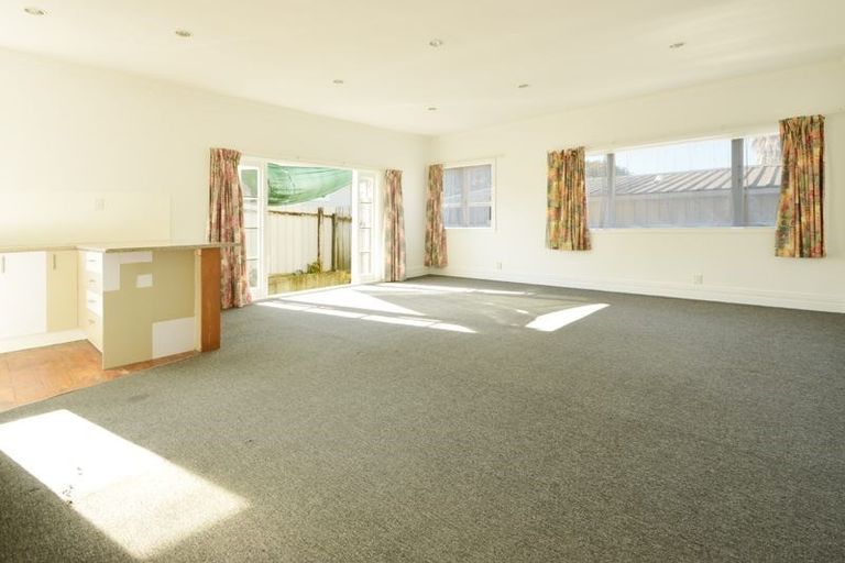 Photo of property in 5 Beatty Avenue, Manurewa, Auckland, 2102