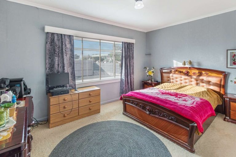 Photo of property in 698 Pioneer Highway, Takaro, Palmerston North, 4412