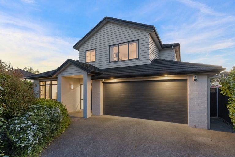 Photo of property in 16 Springcrest Drive, Karaka, Papakura, 2113