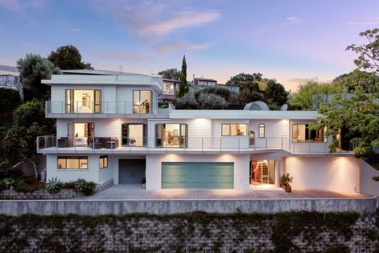 Photo of property in 9 Bay Street, Matua, Tauranga, 3110